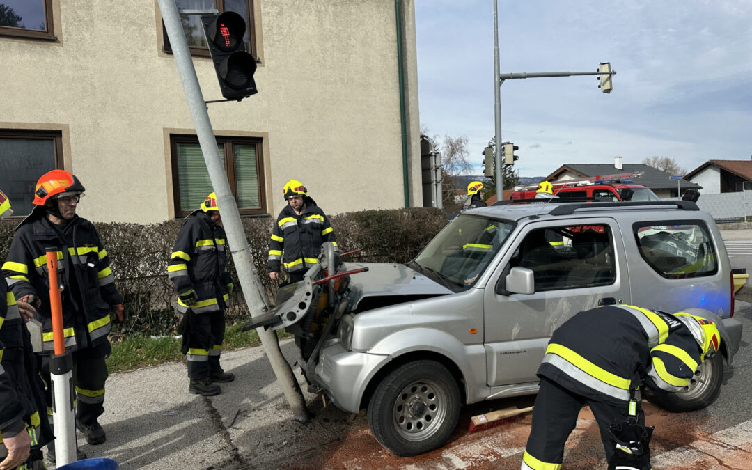 Fahrzeugbergung nach Verkehrsunfall